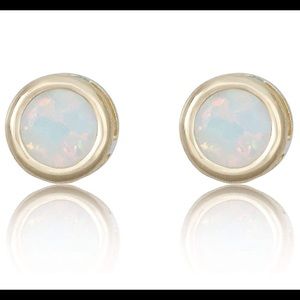 NEW!! 10k Solid Yellow Gold & Opal Earrings